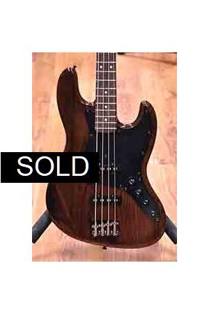 Fender Vintage 62 Jazz Bass Walnut #2 (Japan) Fender Vintage 62 Jazz Bass Walnut #2 (Japan)